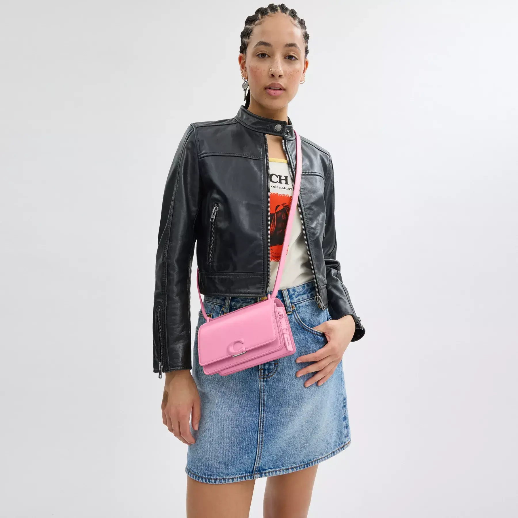 Bandit Crossbody Vivid Pink Bandit Crossbody Vivid Pink