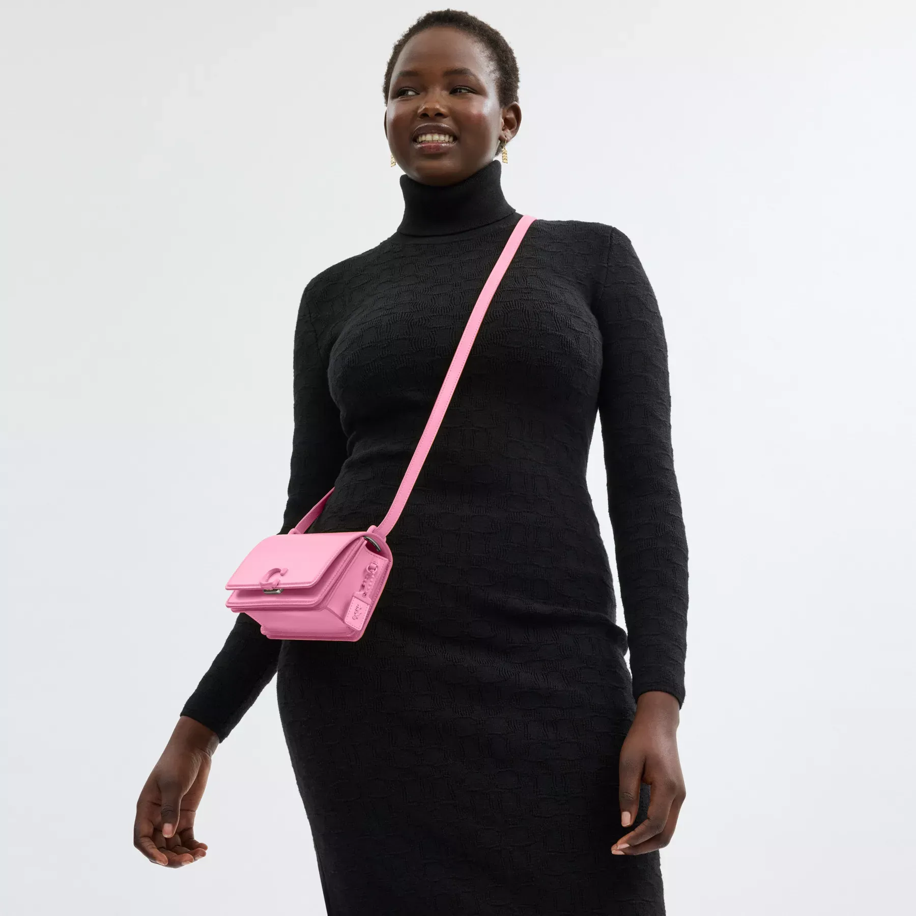 Bandit Crossbody Vivid Pink Bandit Crossbody Vivid Pink