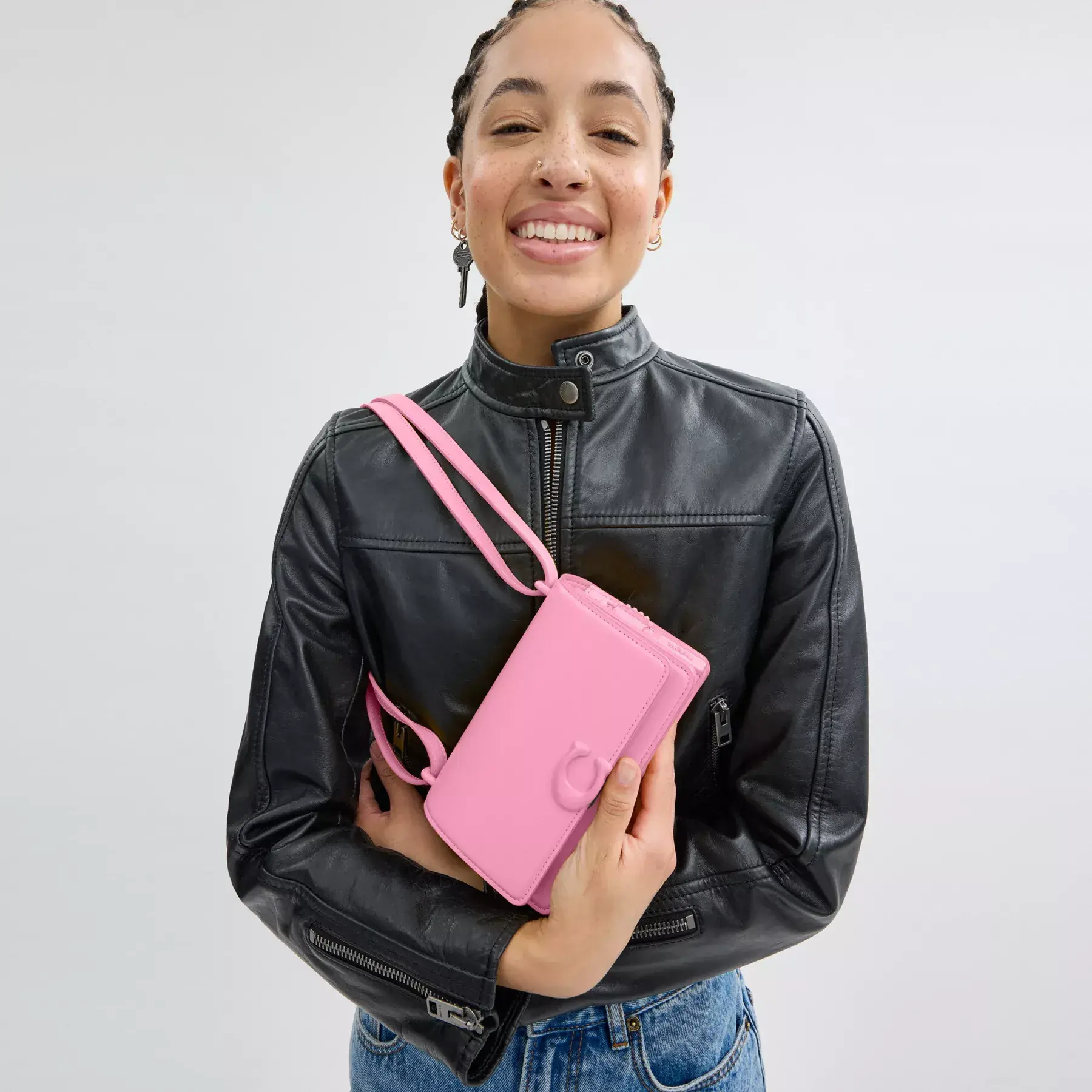 Bandit Crossbody Vivid Pink Bandit Crossbody Vivid Pink