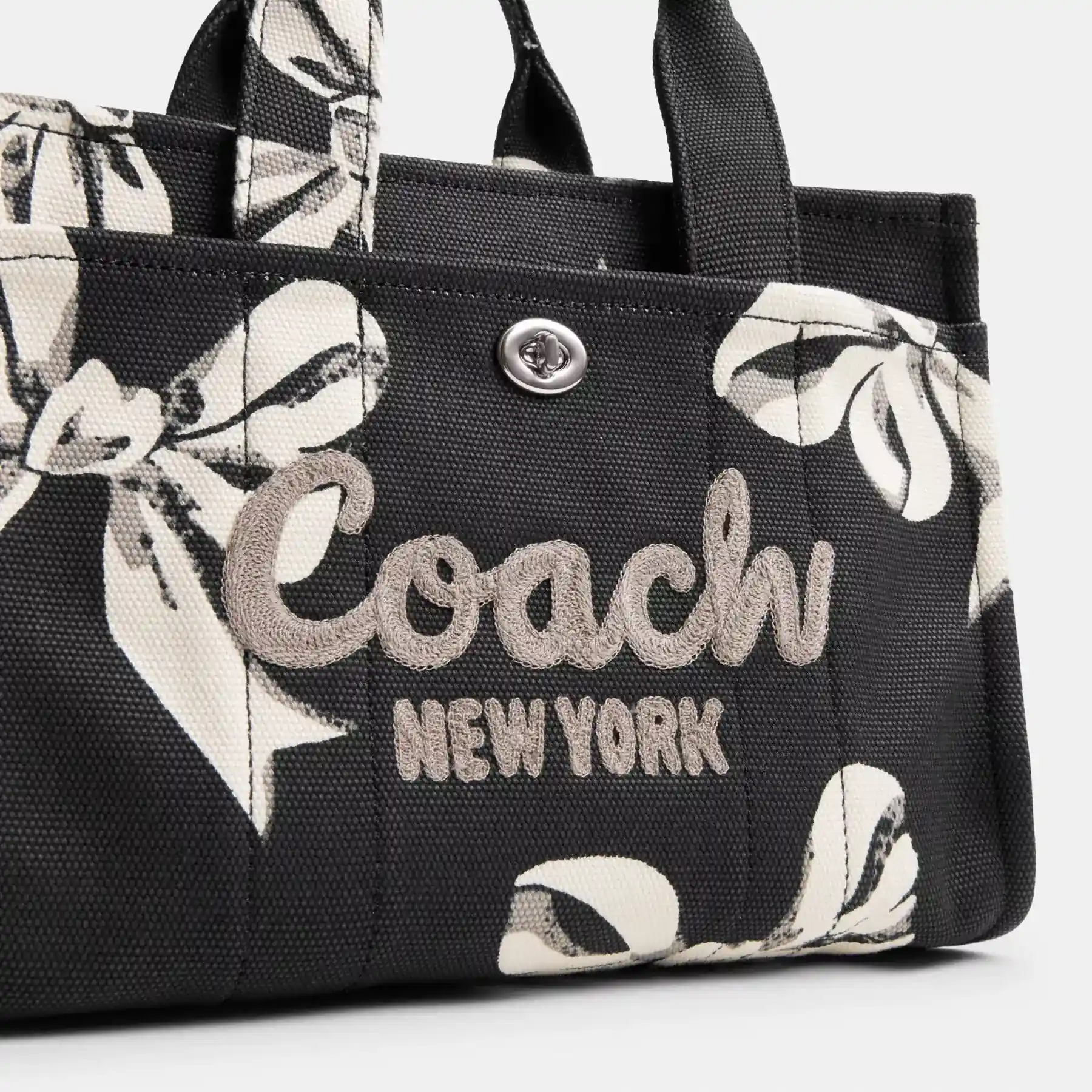 Cargo Tote Bag 26 With Bow Print Black Multi Cargo Tote Bag 26 With Bow Print Black Multi