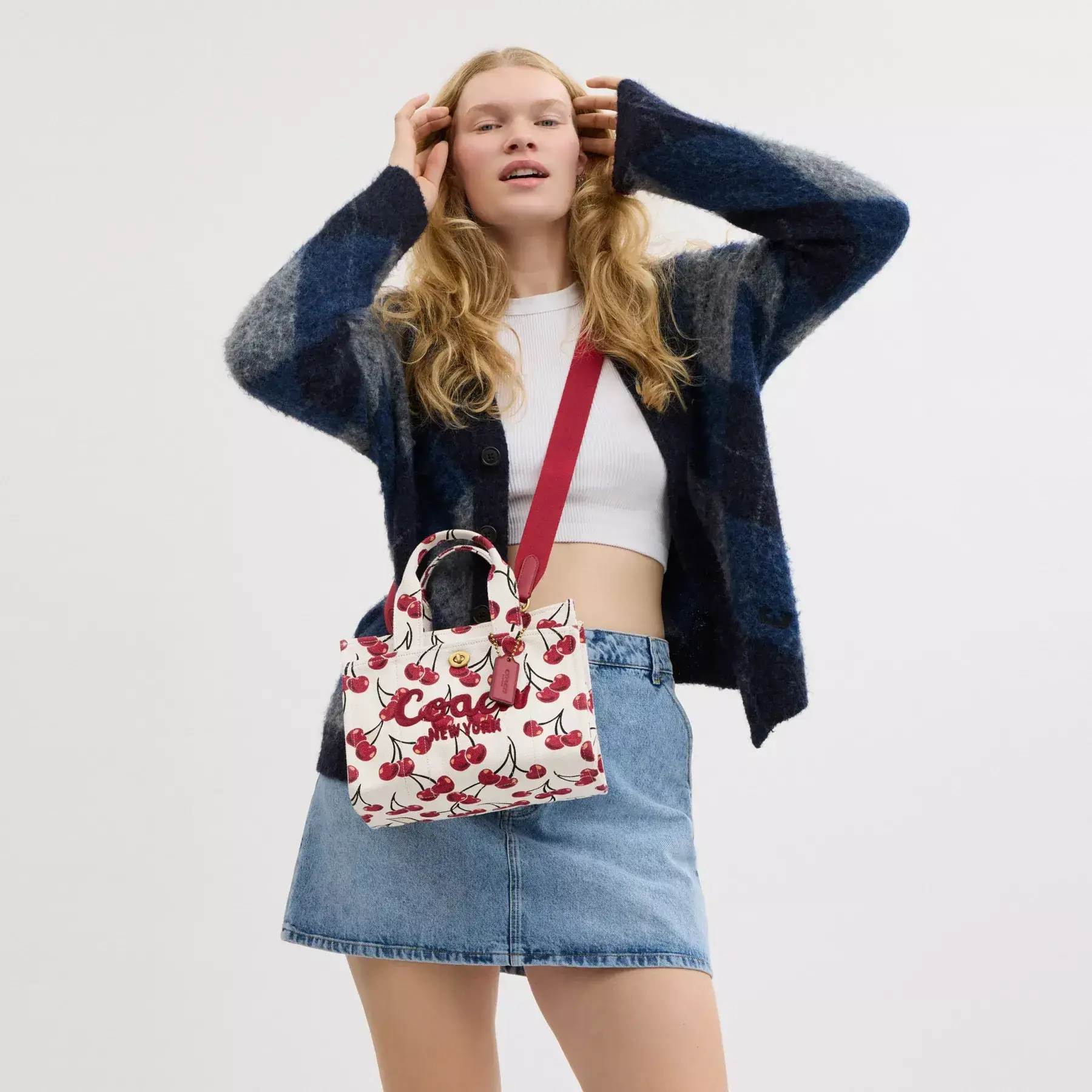 Cargo Tote Bag 26 With Cherry Print Chalk Multi Cargo Tote Bag 26 With Cherry Print Chalk Multi