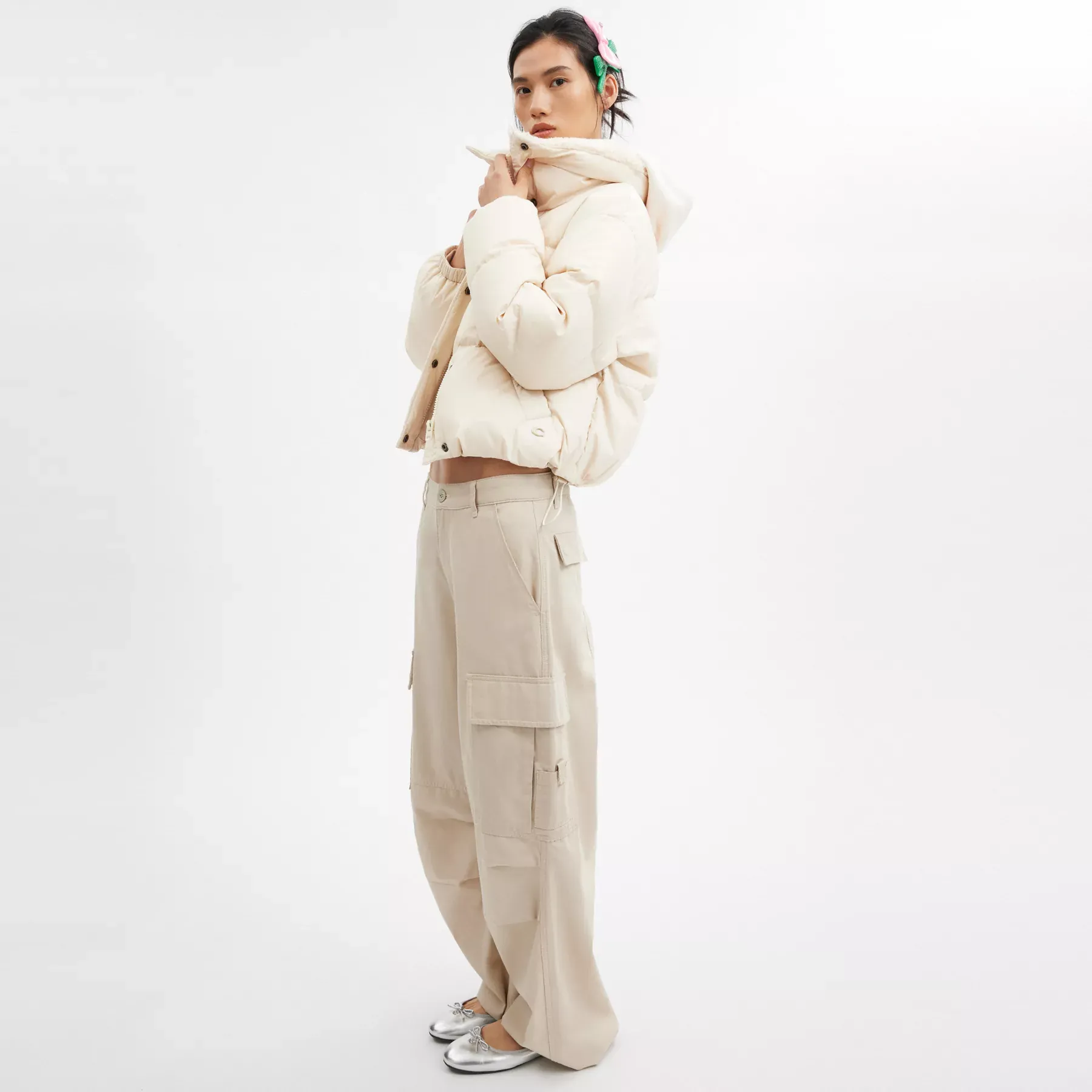 Cropped Puffer In Recycled Polyamide With Sherpa Collar Cream