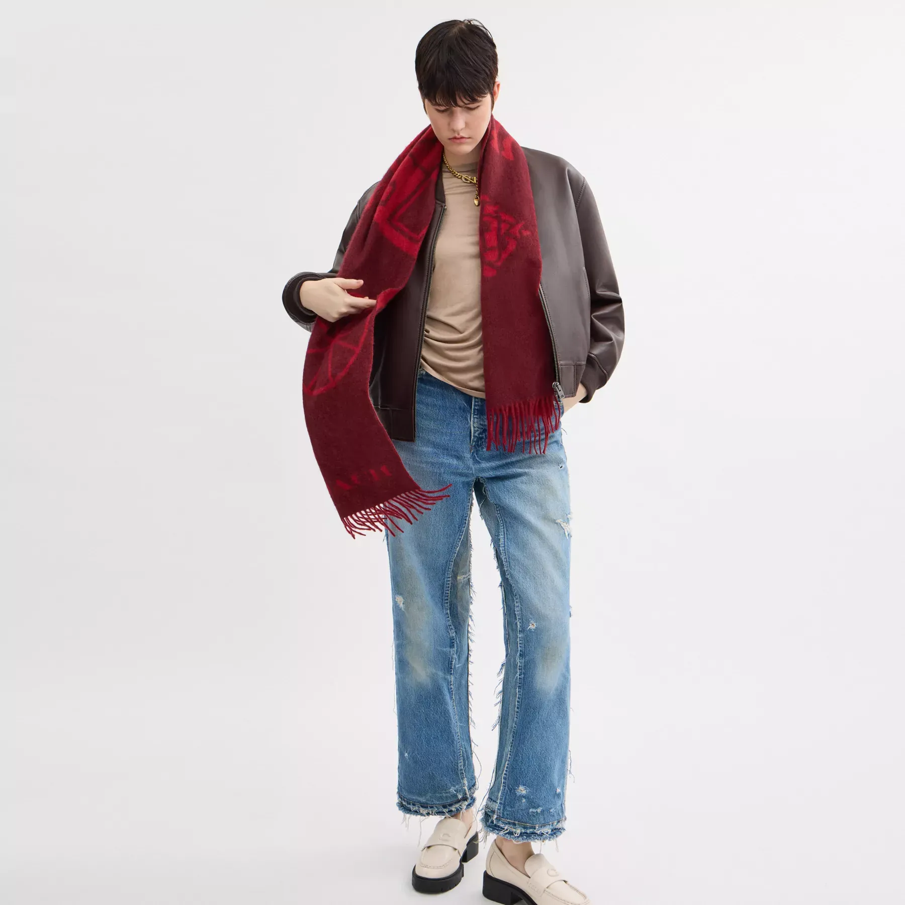 Horse And Carriage Cashmere Muffler Merlot