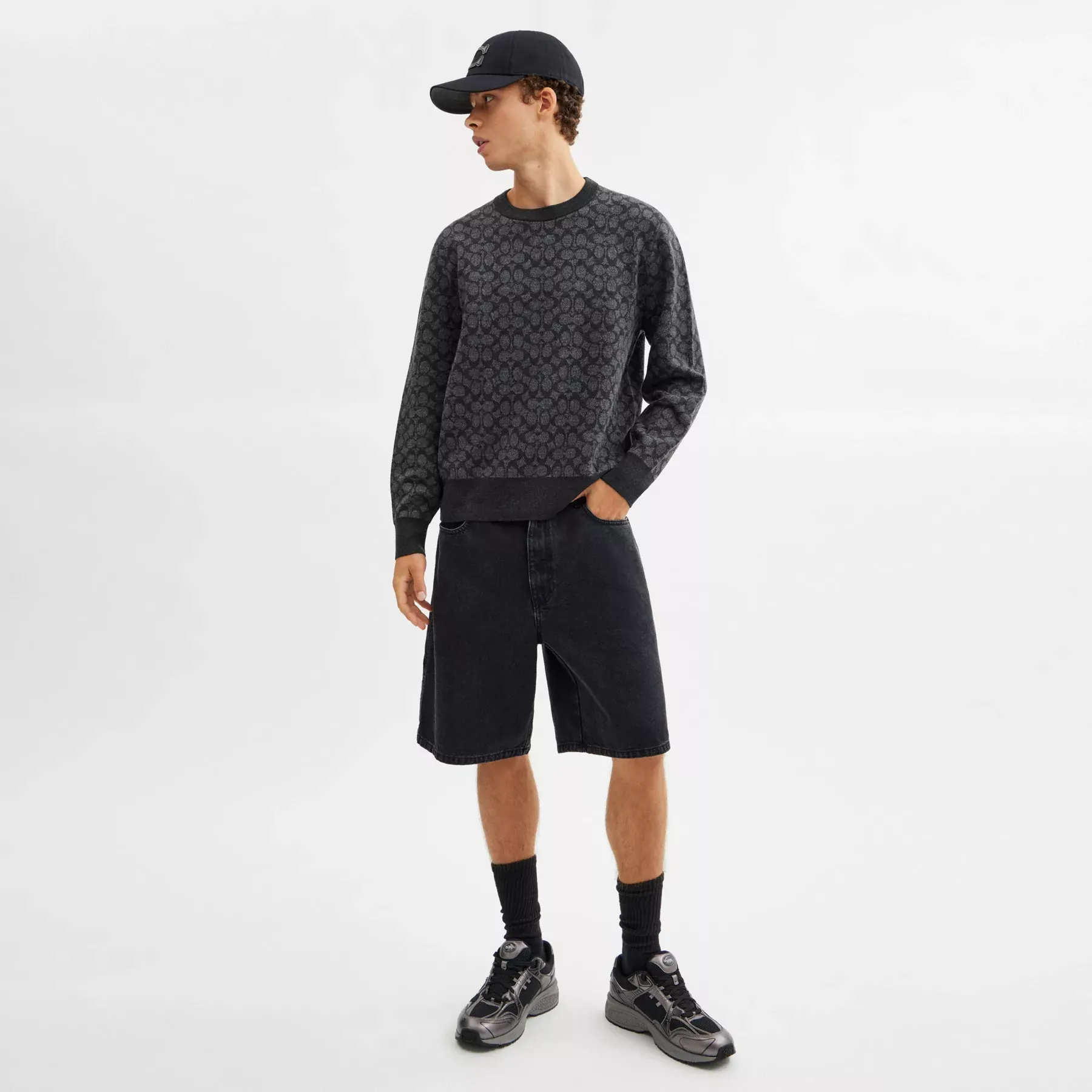 Signature Crewneck Sweater Charcoal Signature