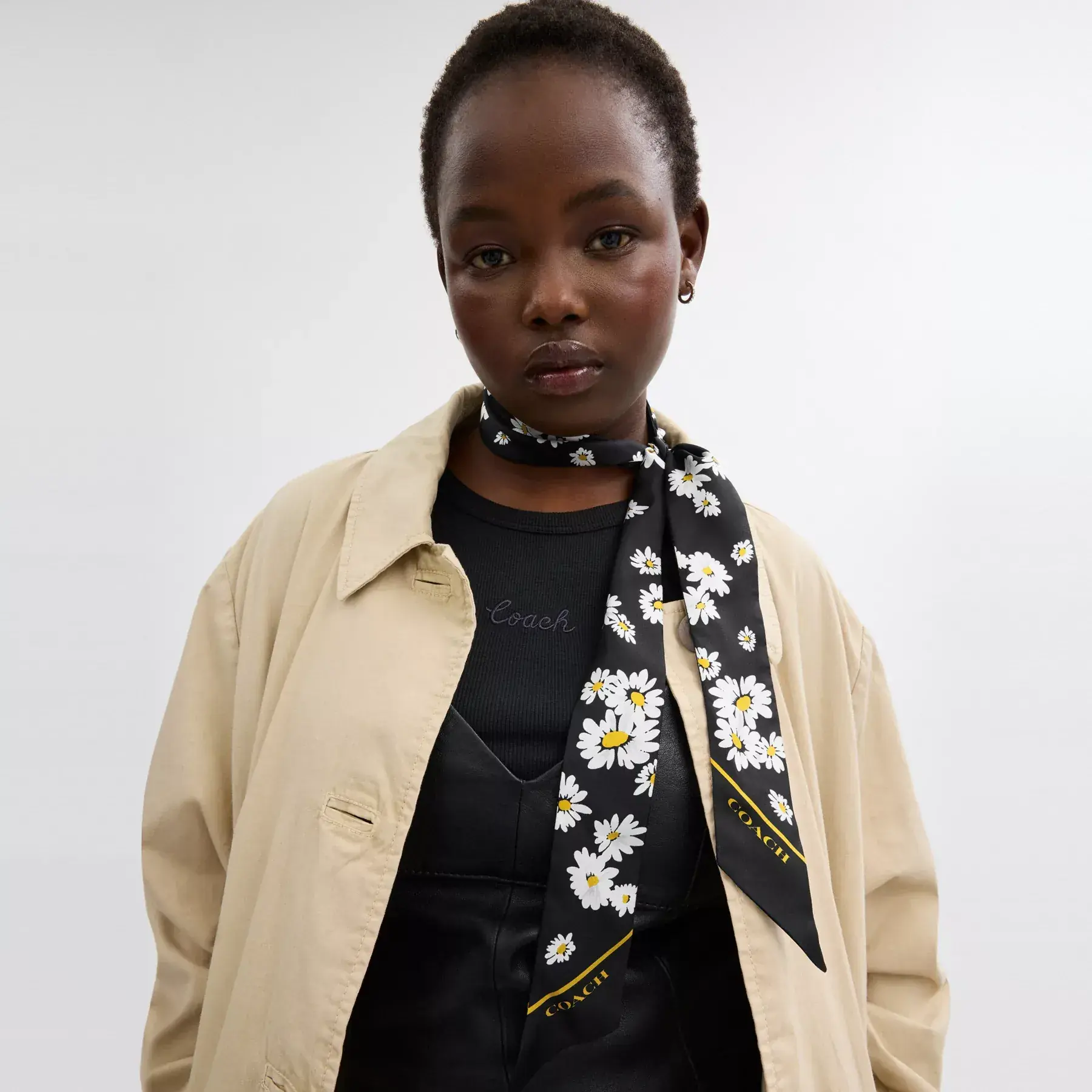 Signature Daisy Cluster Print Silk Skinny Scarf Black/Chalk