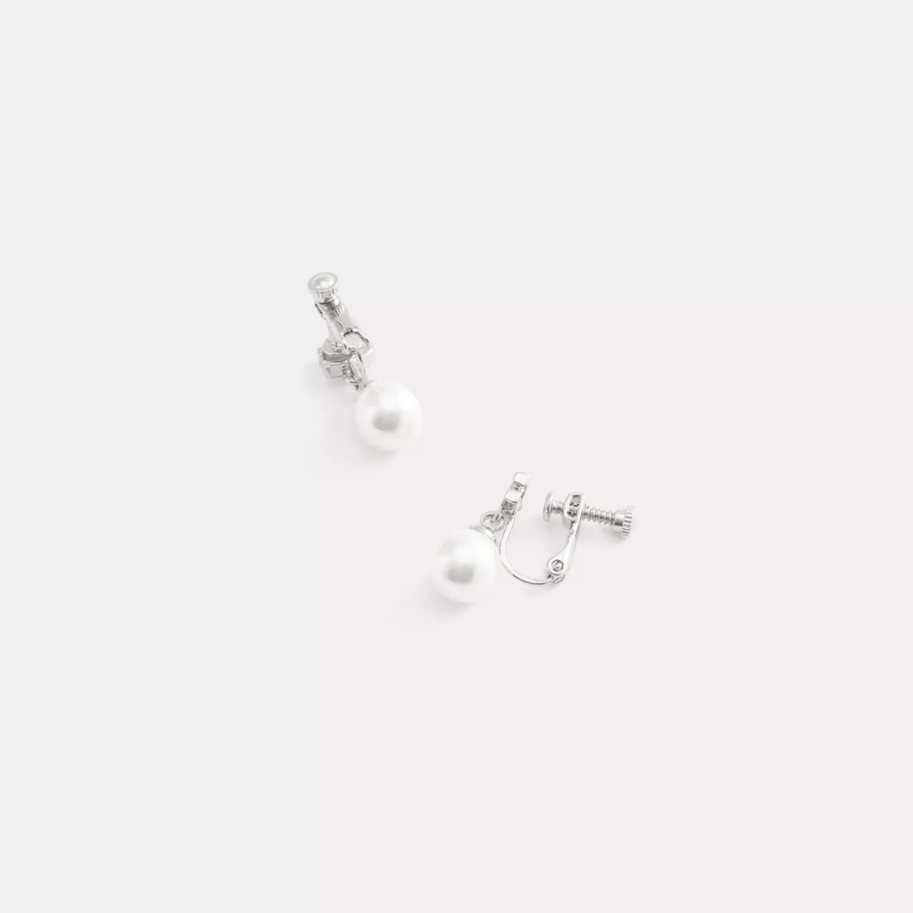 Signature Pearl Drop Clip-On Earrings Silver/Pearl