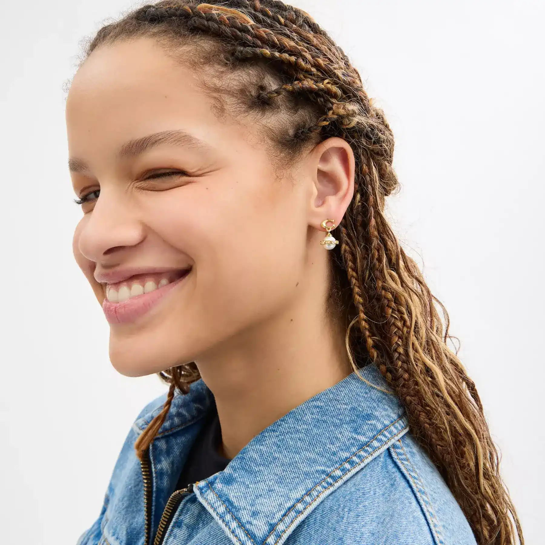 Signature Pearl Drop Earrings Gold/Pearl