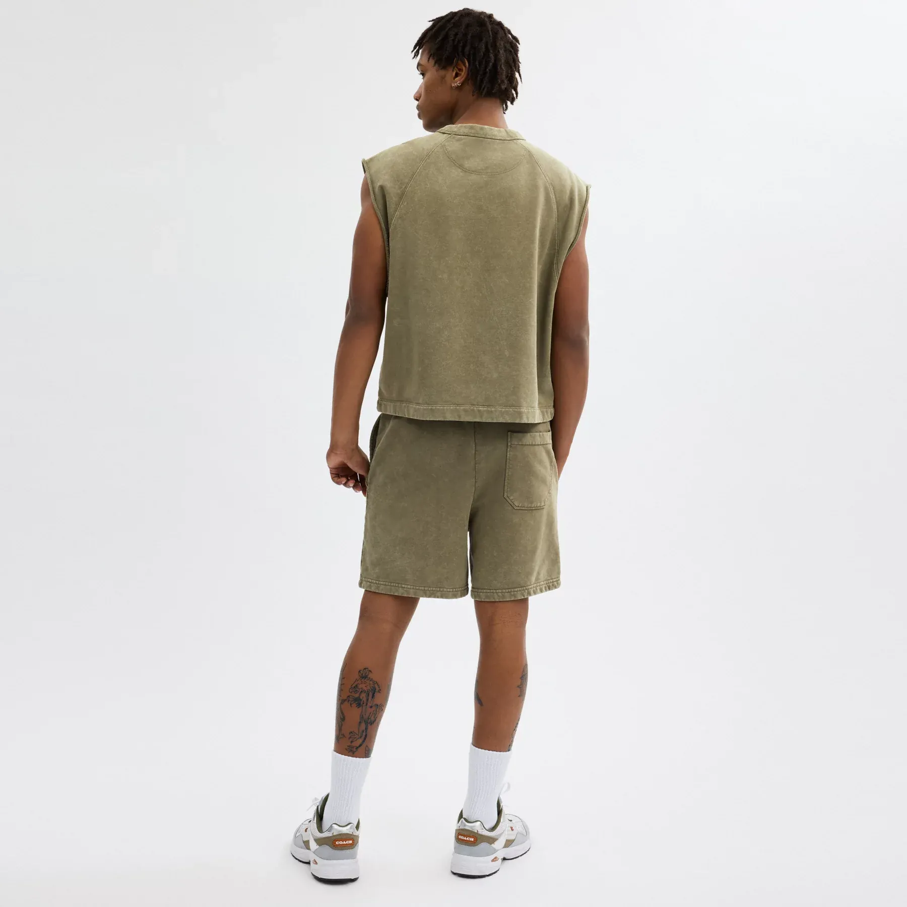 Sleeveless Garment Dye Crewneck Olive Sleeveless Garment Dye Crewneck Olive