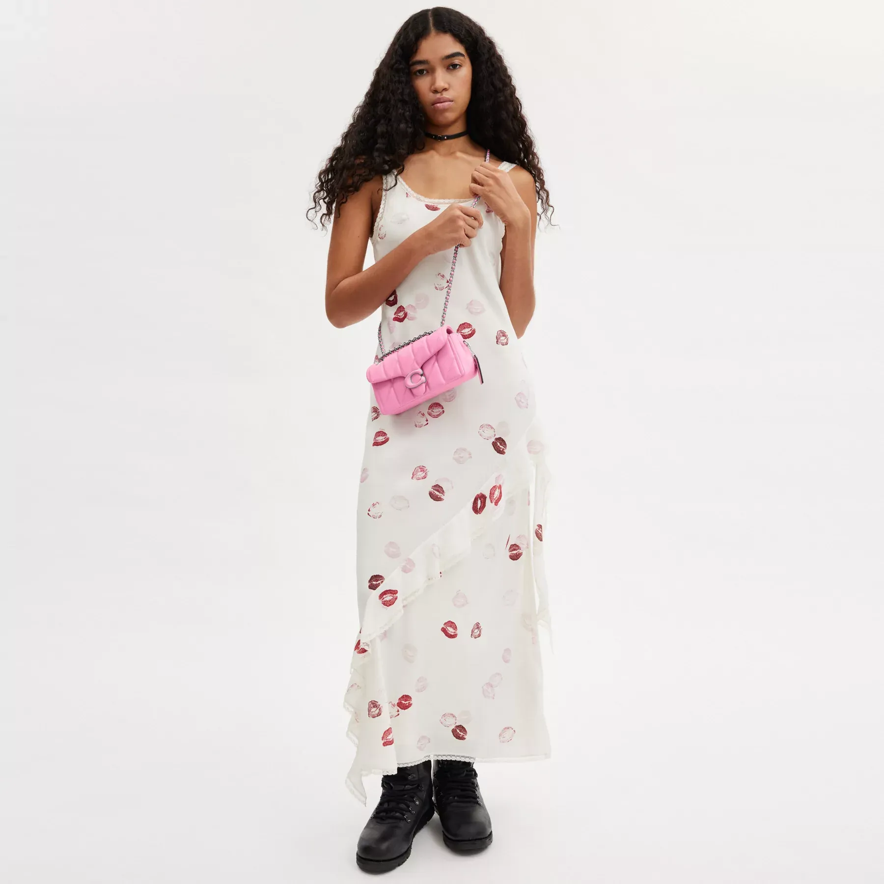 Tabby Shoulder Bag 20 With Quilting Vivid Pink Tabby Shoulder Bag 20 With Quilting Vivid Pink