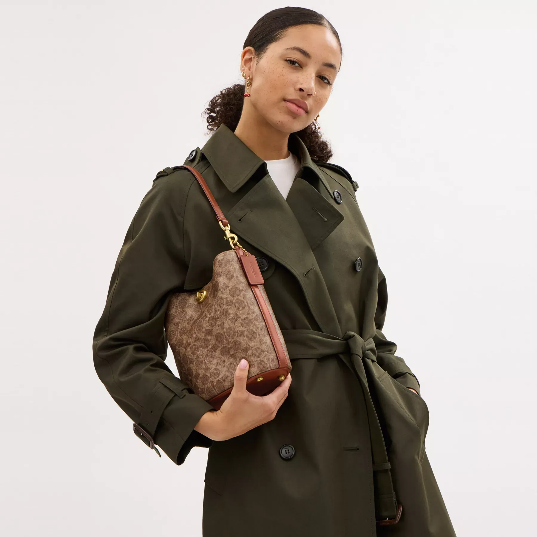 Willow Soft Bucket Bag 19 In Signature Canvas Tan Caramel Willow Soft Bucket Bag 19 In Signature Canvas Tan Caramel